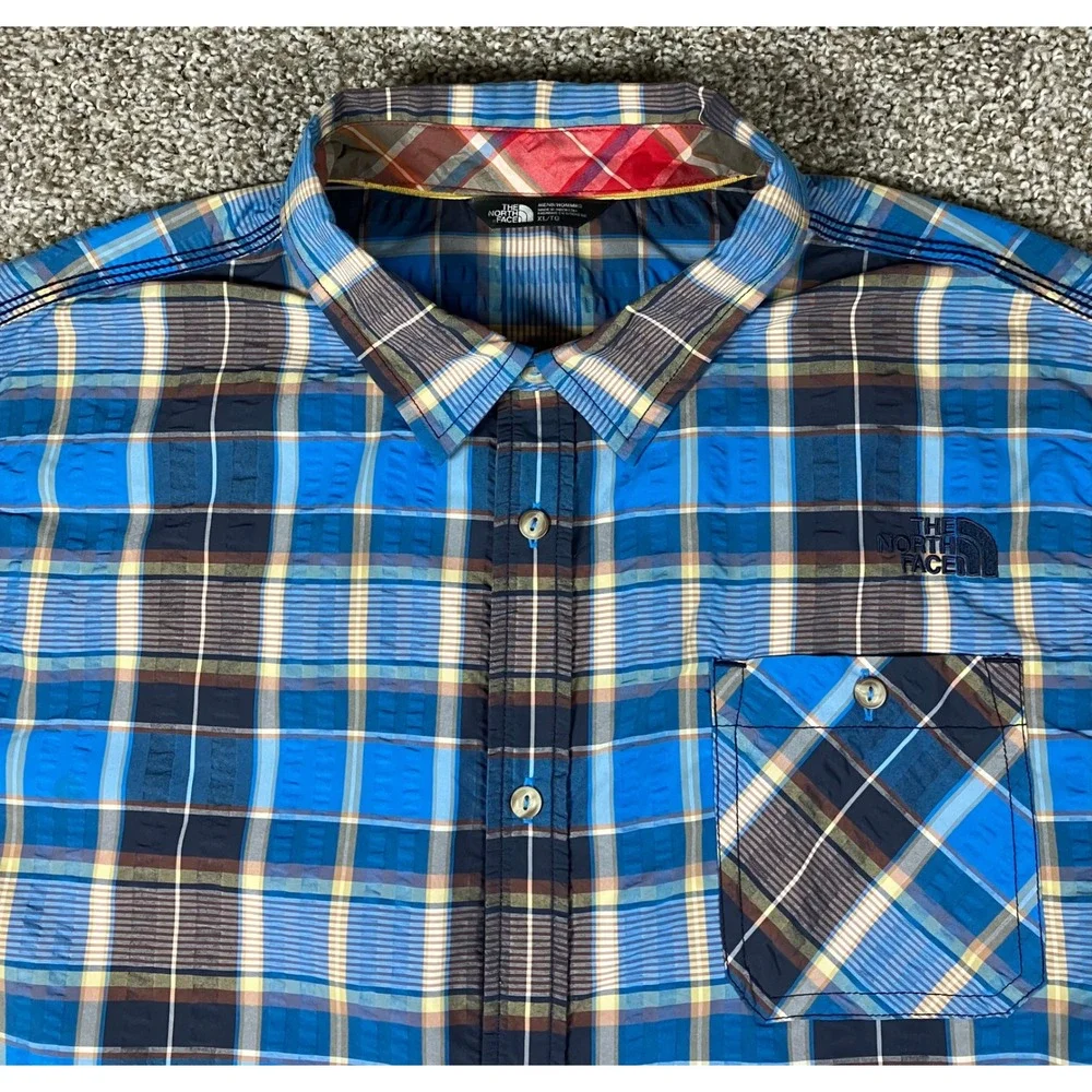 The North Face Mens XL Blue Plaid Short Sleeve Button Up Shirt CXD2 TCV4/TMV4